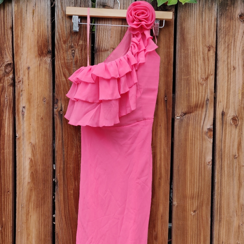 Long Coral Dress for Special Occasions
